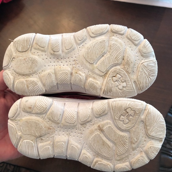 Under Armour toddler size 4 pink shoes - Picture 6 of 6